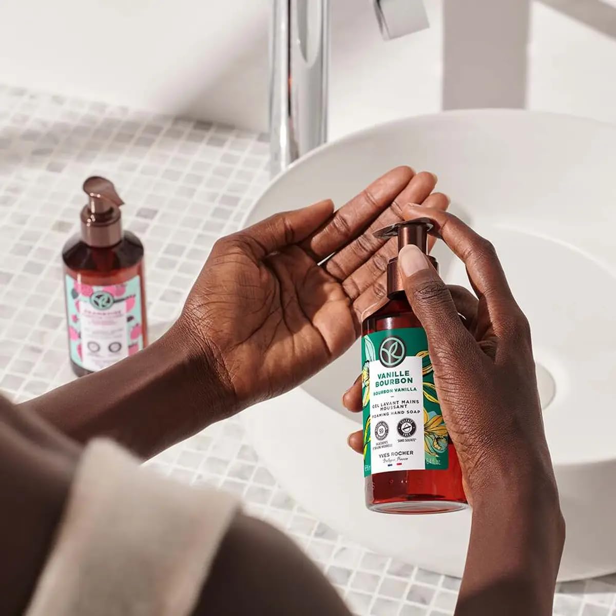 Yves Rocher Bourbon Vanilla Sensual Liquid Hand Wash Gel, 190 ml./6.4 fl.oz.