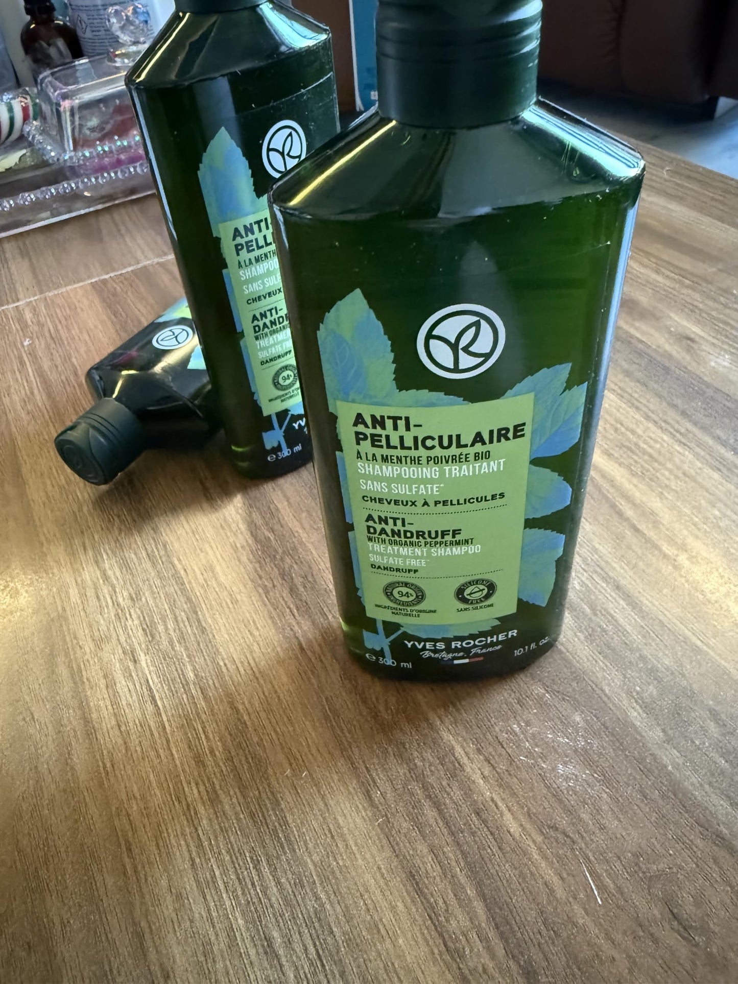 Yves Rocher Anti-Dandruff Treatment Shampoo, 300 ml./10.1 fl.oz.