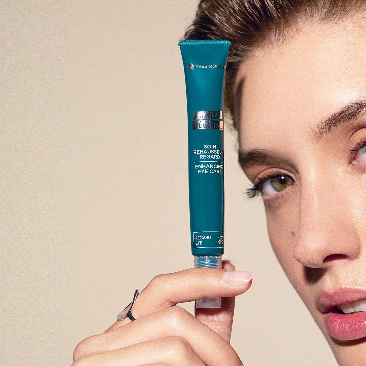 Yves Rocher Lifting Végétal Anti Aging Firming Eye Cream for wrinkles, Puffy Eyes and Dark Circles with Botanical Collagen, 14 ml tube