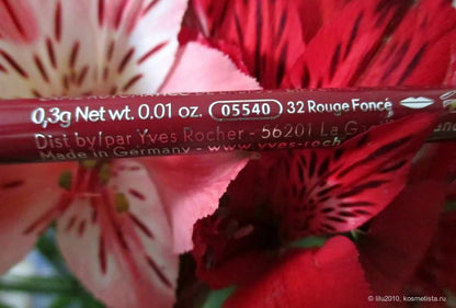 Yves Rocher Couleurs Nature Automatic Lip Liner Dark Red Dahlia Rouge Fonce Tone 32 Long Lasting Women Makeup 0.3 g