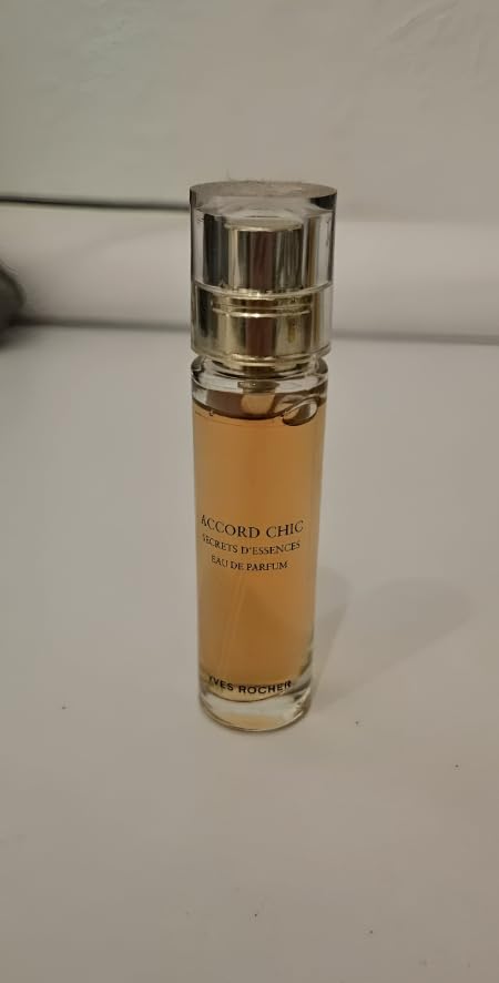 Yves Rocher Accord Chic Perfume for Women Long Lasting Fragrance Travel Size Mini Sample 15 ml./0.5 fl.oz.
