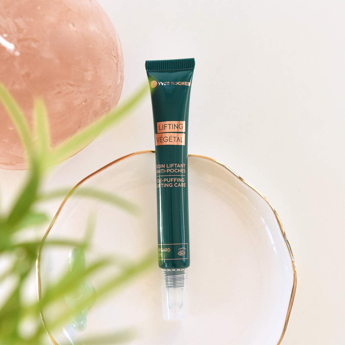 Yves Rocher Lifting Végétal Anti Aging Firming Eye Cream for wrinkles, Puffy Eyes and Dark Circles with Botanical Collagen, 14 ml tube